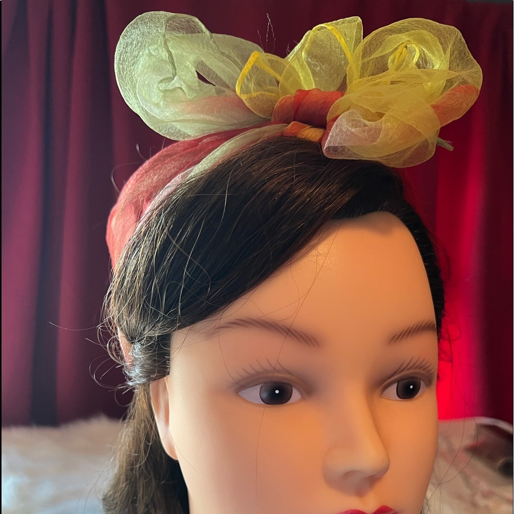 Vintage scarf red/yellow/green